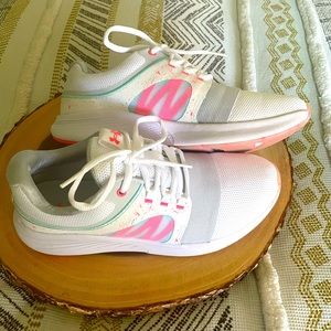 Under Armour Sneakers